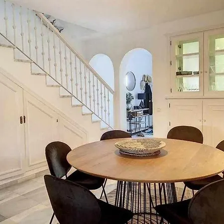Apartment Townhouse For 7 People With Private Garden 10 Min From Puerto Banus *