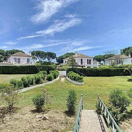 Townhouse For 7 People With Private Garden 10 Min From Puerto Banus *